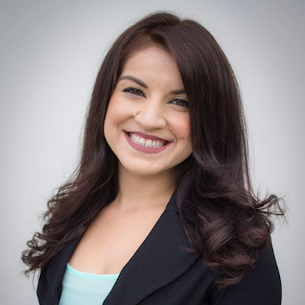Alisa Cota Headshot